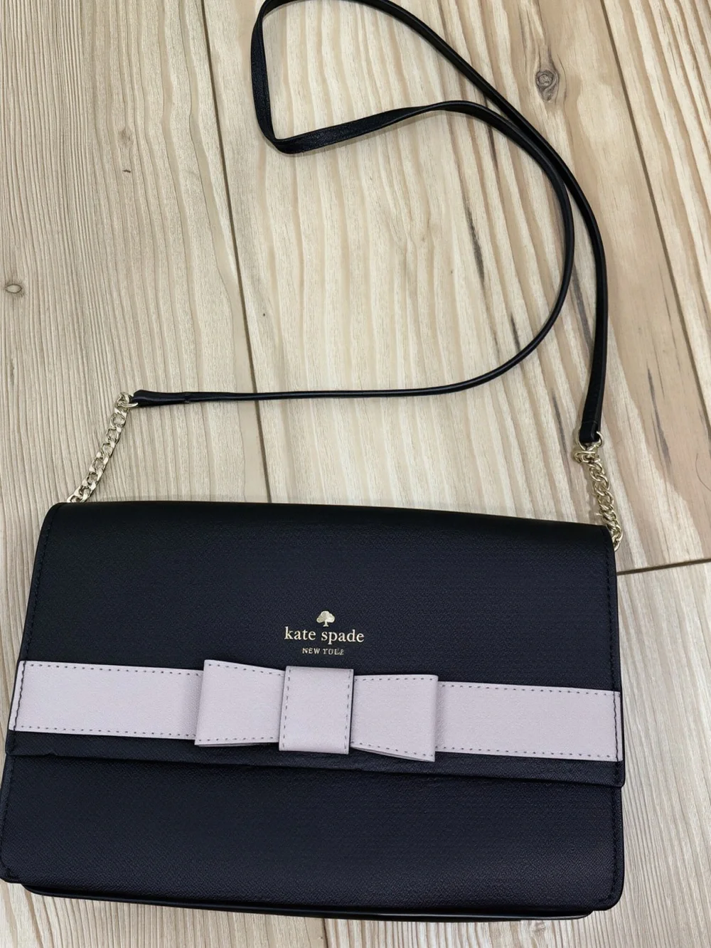 kate spade Black and Blush Bow Wallet‎ Archival Crossbody